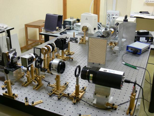 This is a view of the SIM microscope, for optical sectioning of the cornea with high lateral resolution