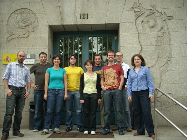 Part of the lab in 2008. From left to right: Alfonso Perez-Escudero, Damian Siedlecki, Laura Remon, Sergio Ortiz, Lucie Sawides, Carlos Dorronsoro, Enrique Gambra, Jose Requejo & Susana Marcos