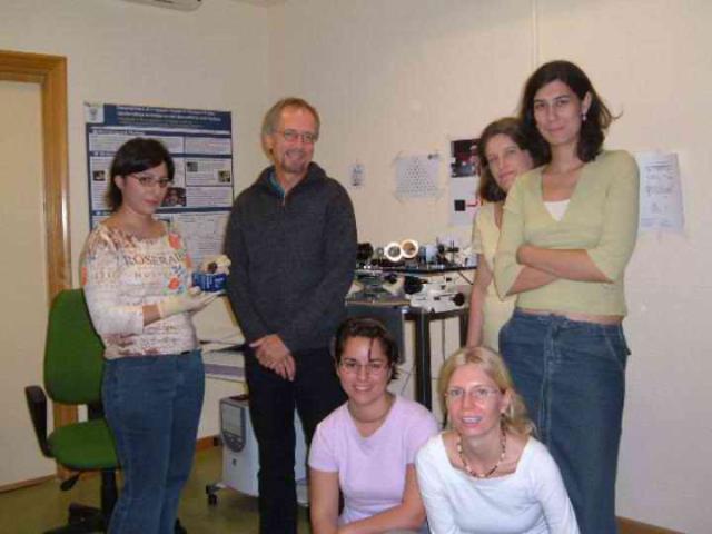 Christine and Schaeffel in the lab with Susana, Elena, Lourdes and Valladolid after experiments (mouse model, Integrated Action Germany-Spain)
